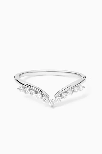 V-shaped Diamond Ring in 18kt White Gold