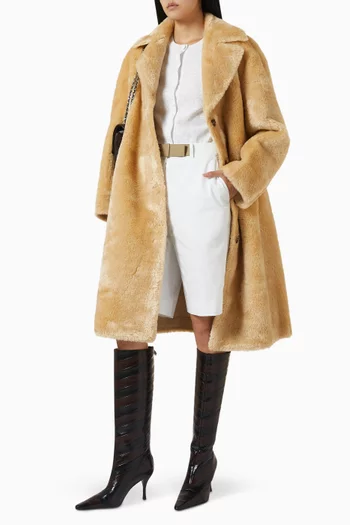Oversized Coat in Faux Shearling