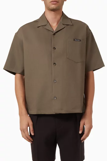 قميص بروك وقصة مربعة تويل