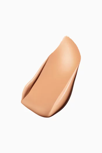 NC18 Studio Fix Fluid SPF 15 Matte Foundation, 30ml