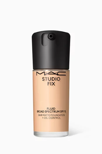 NC16 Studio Fix Fluid SPF 15 Matte Foundation, 30ml