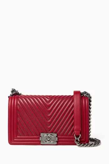 Medium Boy Bag in Chevron Leather