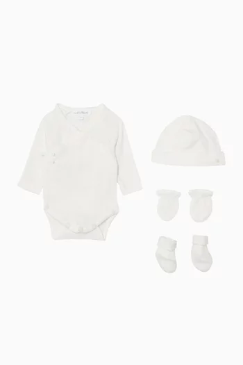 Essential Newborn Gift Set