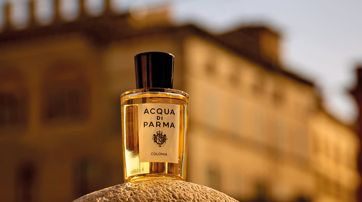 4092 2 COLONIA 110 ANNIVERSARIO DIGITAL W O LOGO 1180.00x660.00 Ounass Web Banner - shibu TS