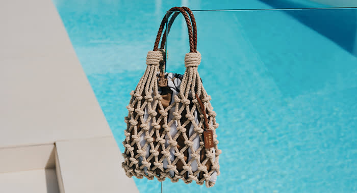 【VIP SALE】BOTTEGA VENETA Foulard Intreccio ARCO S トート BOTTEGA VENETA Arco Intrecciato Textured-Leather Tote | endource