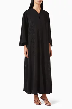 أسود