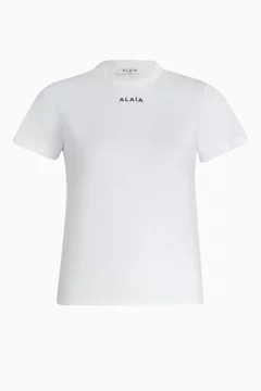 أبيض