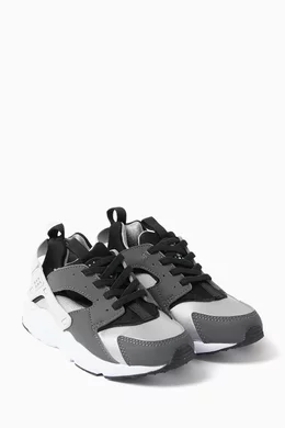 Black and 2025 white junior huaraches