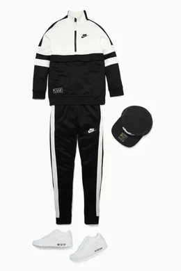 Buy Nike Black Nike Air Tracksuit for Boys Online Ounass Kuwait
