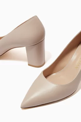 Stuart weitzman laney pump clearance