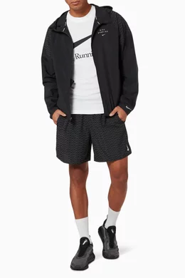 Buy Nike Black Nike Essential Run Division Flash Jacket for Men Online Ounass Kuwait
