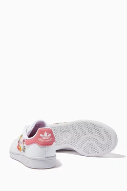 Buy adidas White Stan Smith Sneakers for Girls Online Ounass Kuwait