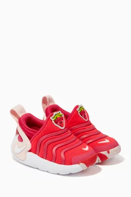 Buy Nike Red Dynamo Go Flyease Sneakers in Textile Mesh for Girls