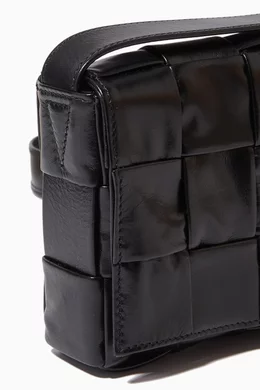 【送料&関税込】Bottega Veneta Cassette Crossbody Bag Cassette leather crossbody bag in green - Bottega Veneta