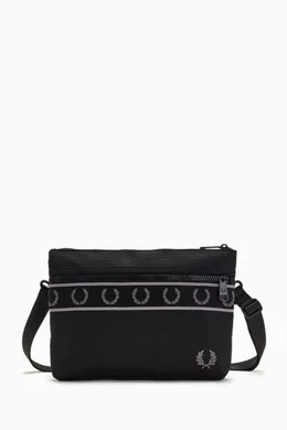 ★FRED PERRY★ Contrast Tape Sacoche Bag 102 CFPU2336271102 ☆FRED PERRY☆ Contrast Tape Sacoche Bag 102 CFPU2336271102