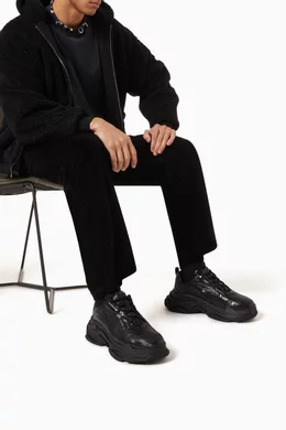 Men Wearing Balenciaga Triple S Balenciaga Triple S Retro Sneaker
