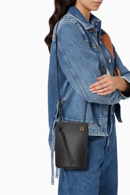【関税&送料込】Loewe Loewe Dice Crossbody Bag In Classic Le Loewe - Dice Pocket Anagram Tan Leather Shoulder Bag