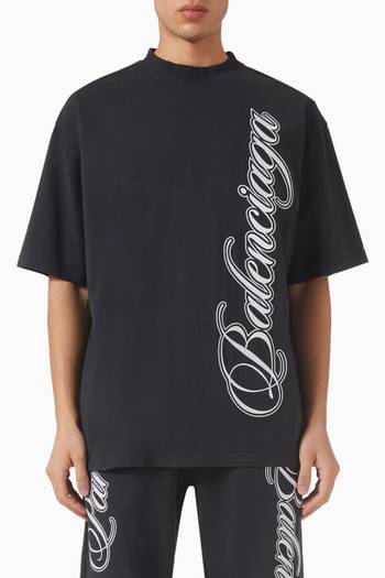 Cursive Medium Fit T-Shirt in Dry Jersey