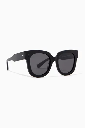 08 Oversized D-shaped Sunglasses  