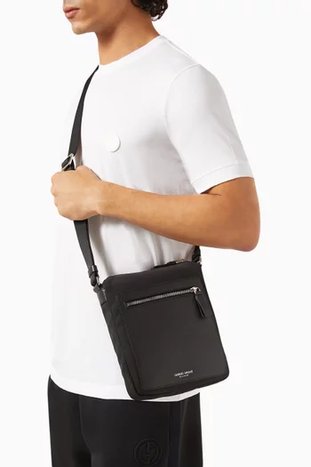 Shoulder Bag in Nylon