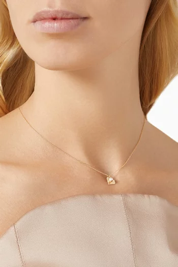 Kiku Tiny Pearl Heart Necklace in 18kt Yellow Gold