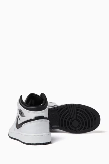 Air Jordan 1 Mid Sneakers in Leather