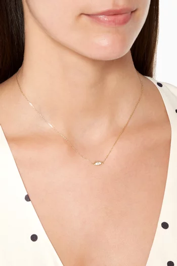 قلادة بحلية بشكل عين ذهب أصفر ومينا أبيض