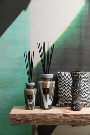 زجاجة موزع عطر توتم ستونز اجيت فخمة بحجم كبير، 5 لتر