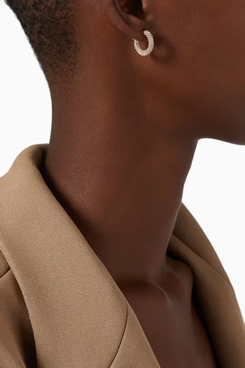 أقراط أمالفي هاجي مرصعة بكريستال بافيه