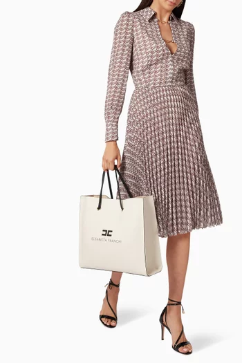 Logo 10/22 Maxi Bag in Faux Leather   
