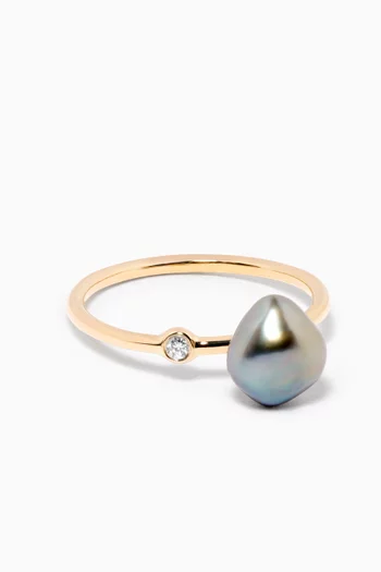 Pearl Ring with Diamond in 18kt Yellow Gold           
