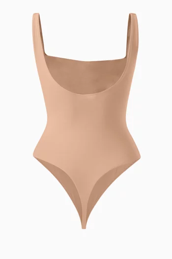 بودي سوت بقصة مربعة فيتس إيفري بودي