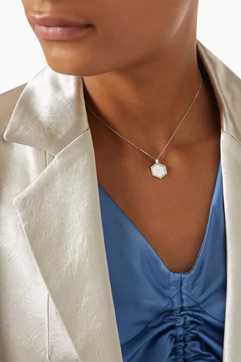 قلادة بدلاية آية الكرسي صغيرة مرصعة بالماس ذهب أبيض عيار 18