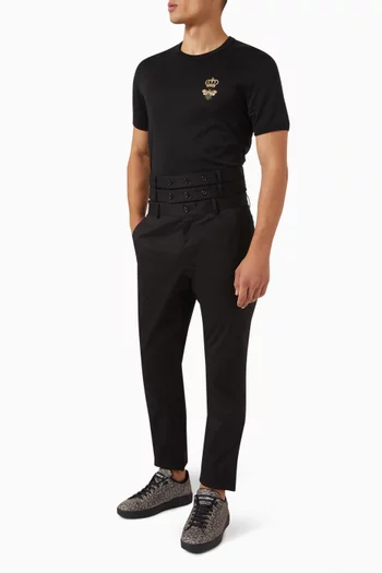 تي شيرت مزين بنحلة وتاج قطن