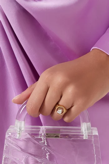 Wared 2.0 Diamond & Mother of Pearl Ring in 18kt Gold