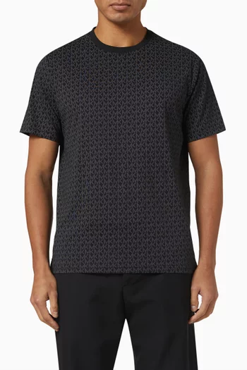 تي شيرت بشعار الماركة الشهير قطن