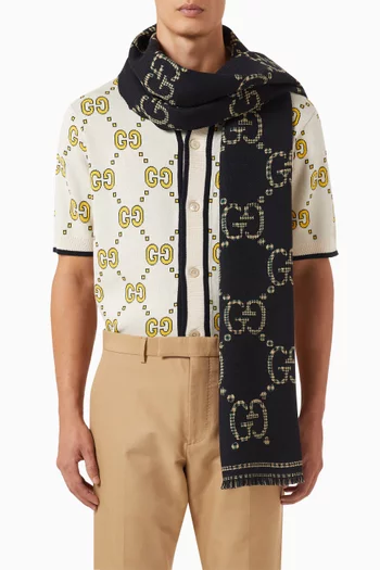 وشاح مزين بنقشة صوف