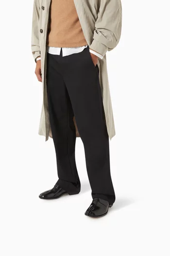 حذاء سهل الارتداء بمقدمة تابي مقسمة جلد لامع