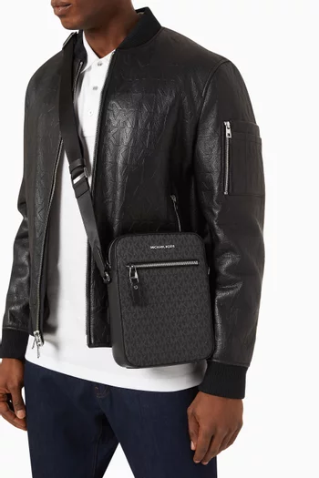 حقيبة فاريك للسفر بشعار الماركة قنب وجلد