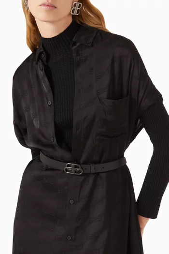 حزام رفيع جلد عجل ناعم بشعار BB