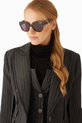 The Swirl Icons Sunglasses in Acetate