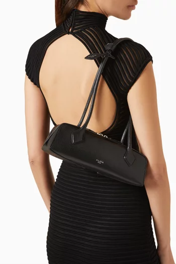Small Le Teckel Shoulder Bag in Leather