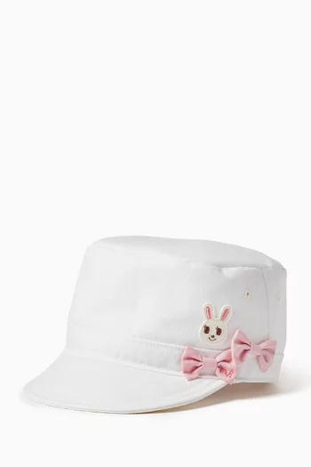 قبعة مزينة بأرنب أوساكو