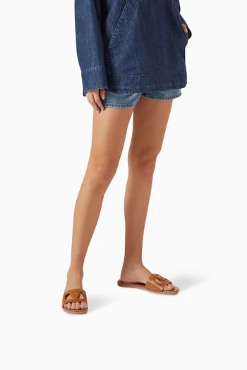 Valentino Garavani VLOGO Signature Flats in Smooth Leather