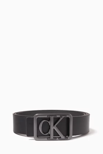 Logo Buckle Belt in Leather