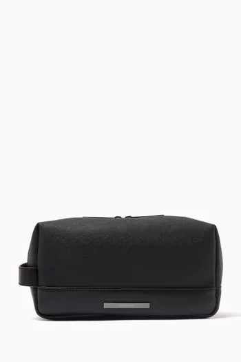 Modern Washbag in Faux Leather