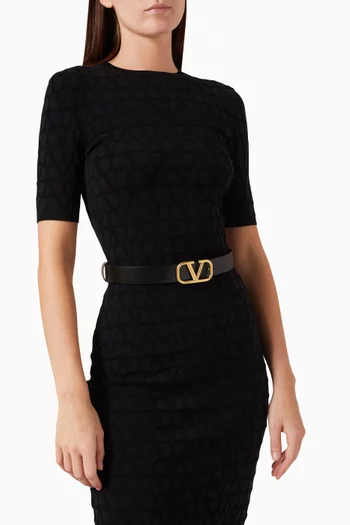 Valentino Garavani Reversible VLogo Signature Belt in Calfskin