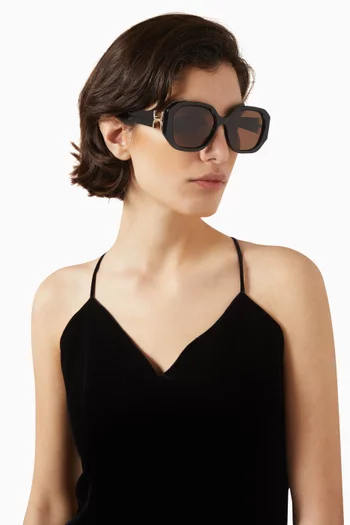 Round Sunglasses in Recycled Acetate