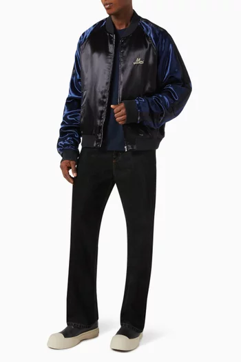 جاكيت بومبر بشعار الماركة مطرز بالخرز ستان