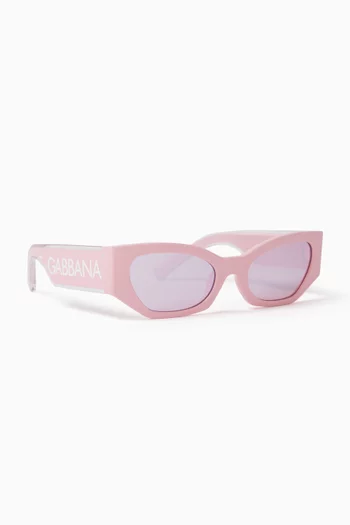 Cat-eye Sunglasses in Injected Plastic